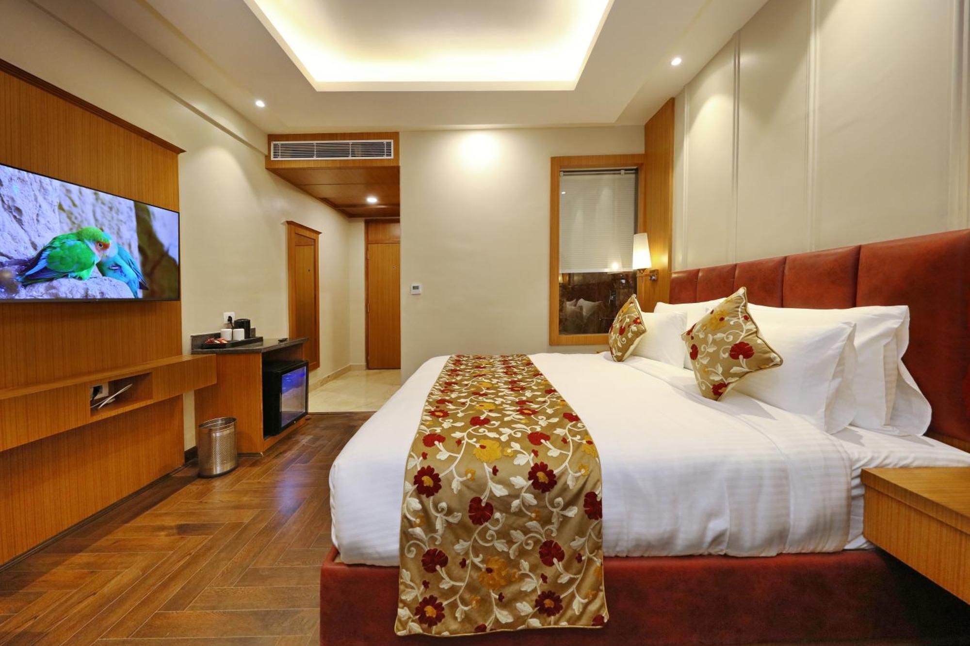 Hotel Blanco Srīnagar Kültér fotó