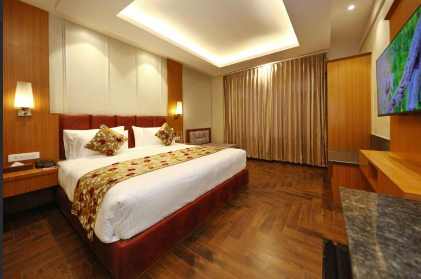 Hotel Blanco Srīnagar Kültér fotó